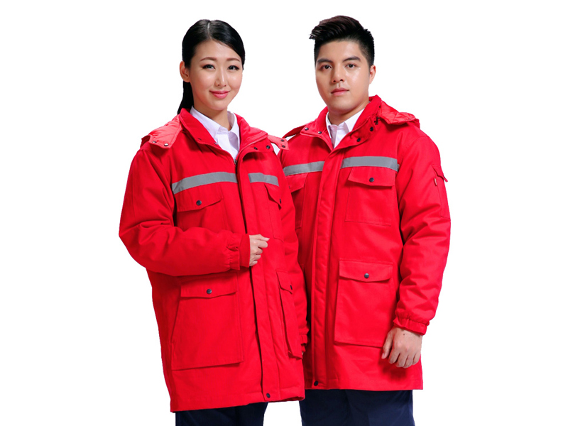 http://www.pdwdgnm.cn 紅色工作服沖鋒衣展示