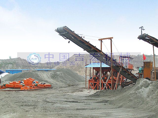 對輥破碎機生產現(xiàn)場3